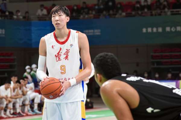 周琦600万签约四川全运队 辽宁因薪资压力错失核心球员