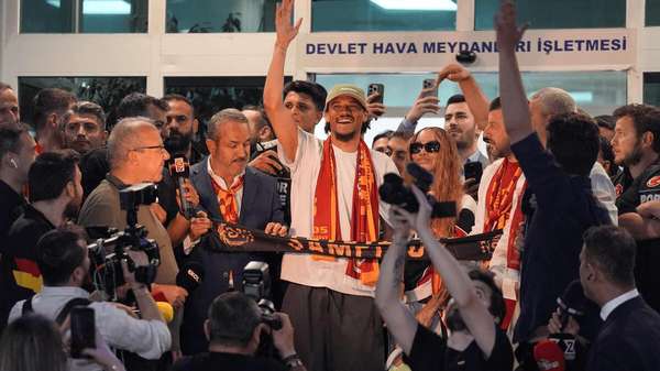 萨内加盟加拉塔萨雷幕后:魔鬼主场氛围成转会关键