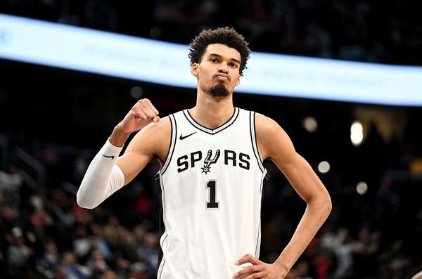 马刺选秀资产运作策略曝光：字母哥杜兰特二选一 篮网神射成务实之选