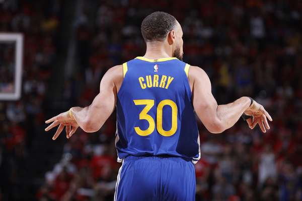 巅峰对决盘点:库里对阵联盟顶级球星季后赛胜率全解析