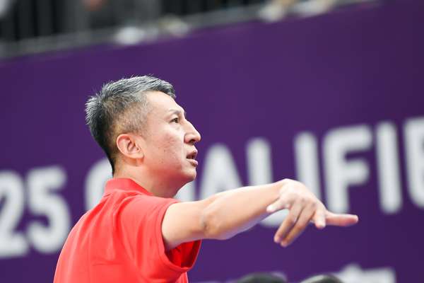 新星王俊杰闪耀热身赛 中国男篮小阵容战术获检验