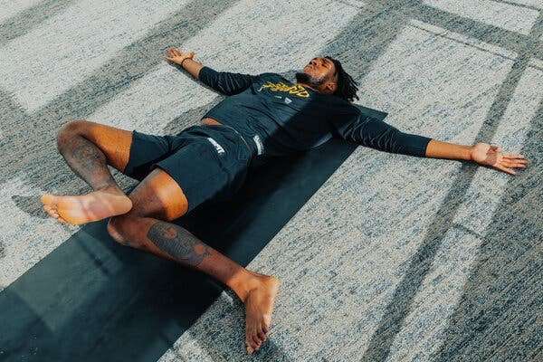 勇士新星穆迪揭秘瑜伽修行:前队友卢尼的场外指导成为生涯转折点